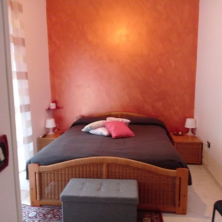 Casa Vacanza Da Andrea เนเปิลส์ ภายนอก รูปภาพ