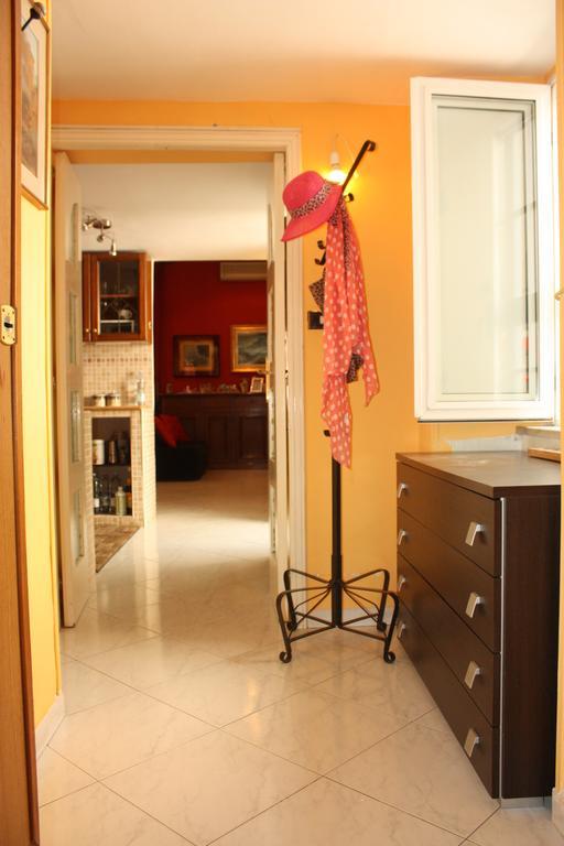 Casa Vacanza Da Andrea เนเปิลส์ ภายนอก รูปภาพ