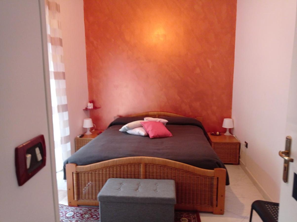 Casa Vacanza Da Andrea เนเปิลส์ ภายนอก รูปภาพ