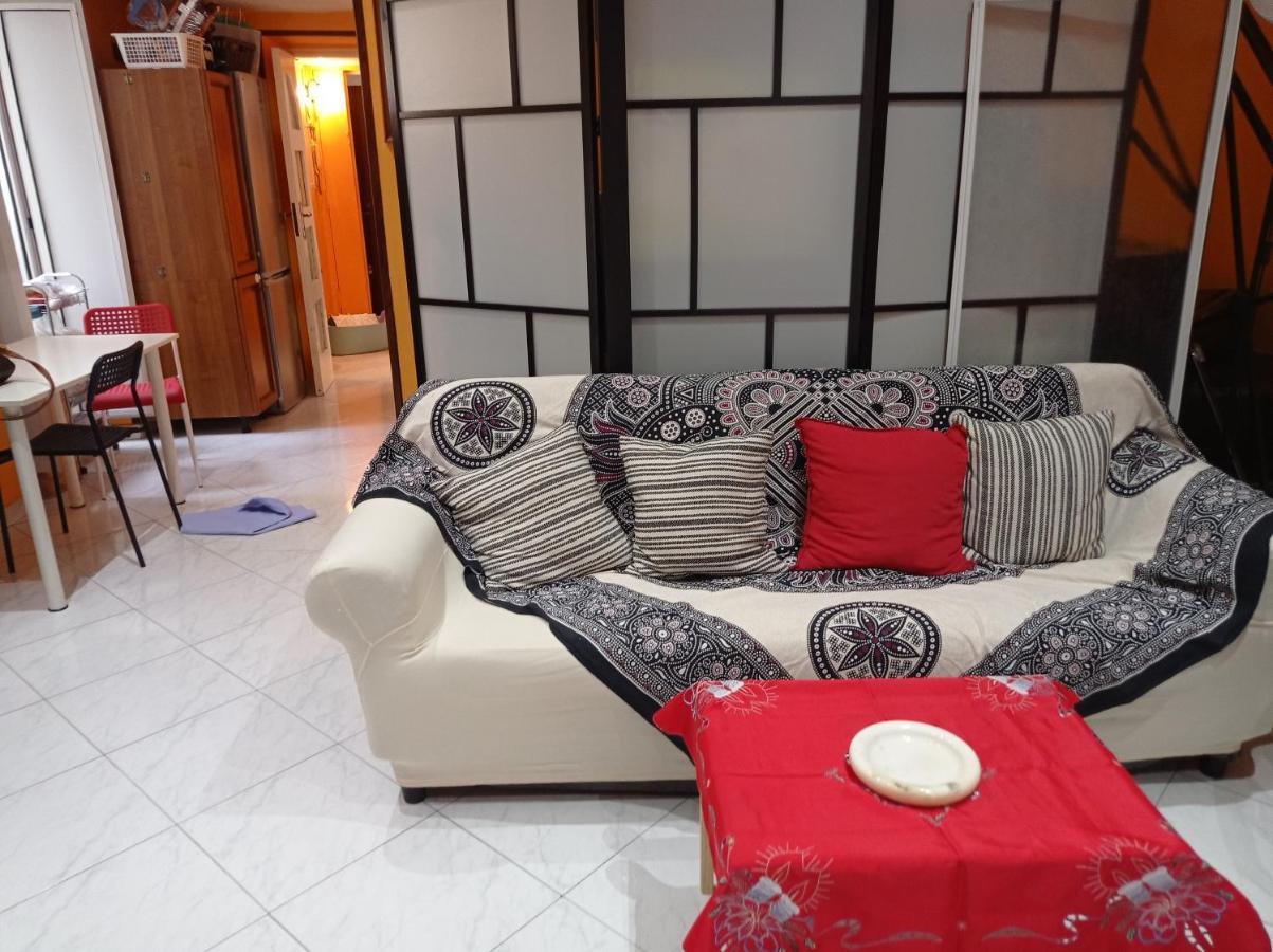 Casa Vacanza Da Andrea เนเปิลส์ ภายนอก รูปภาพ